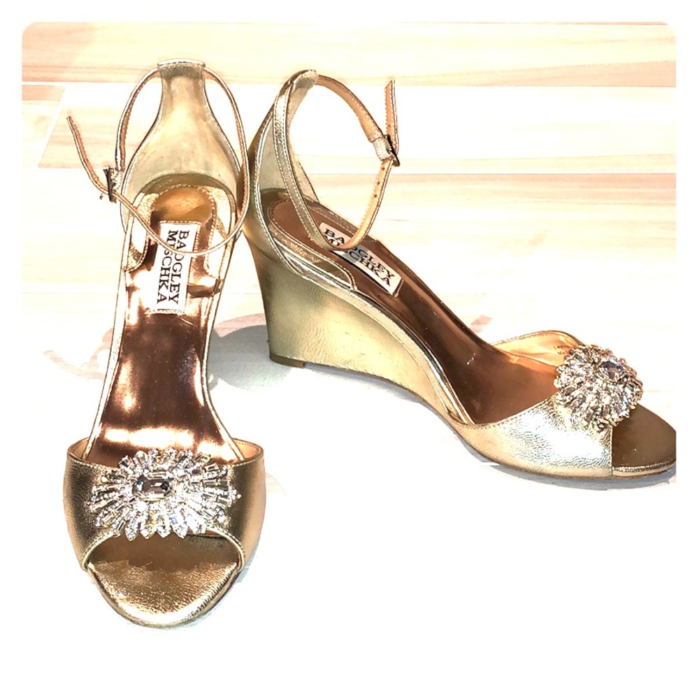 Badgley Mischka Gold Heel Wedges